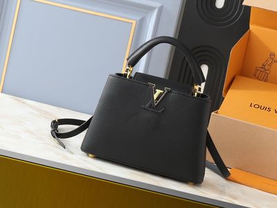 Louis Vuitton women bag LEA42