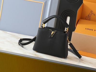Louis Vuitton women bag LEA43
