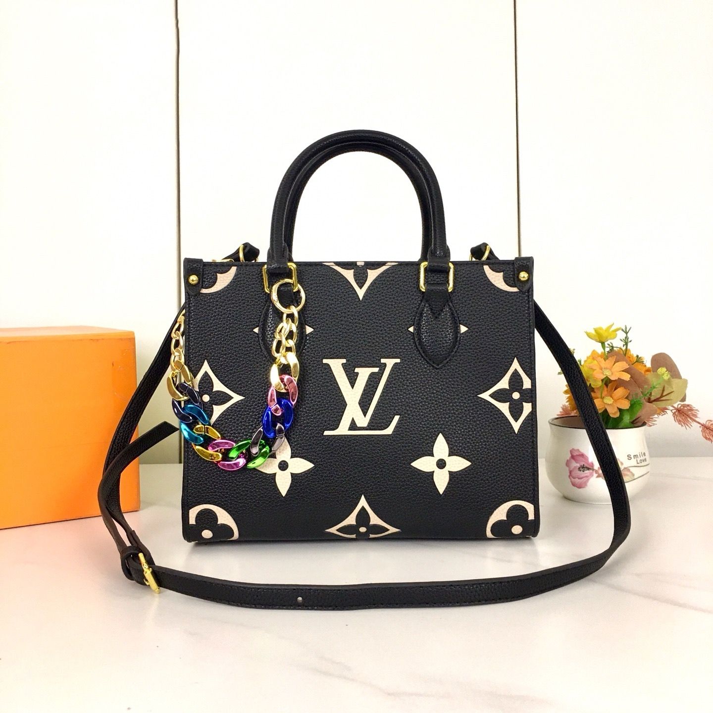 Louis Vuitton women bag LEA52