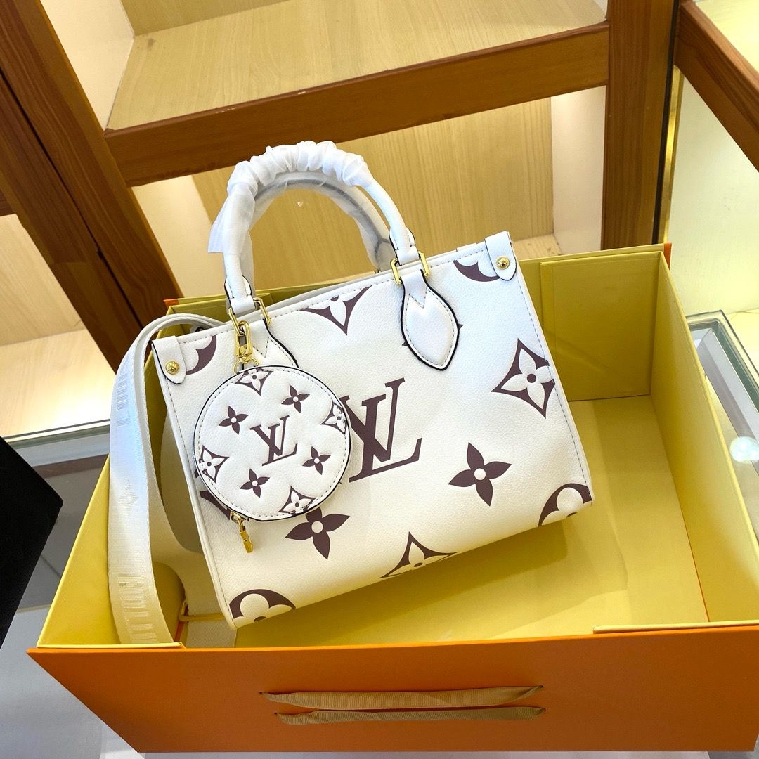 Louis Vuitton women bag LEA57