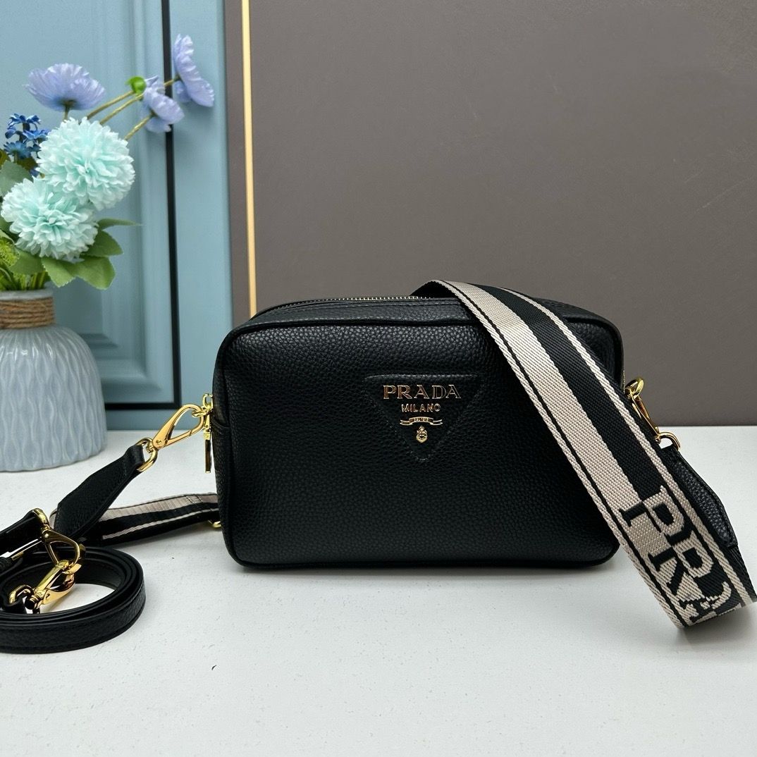 Prada women bag PEA04