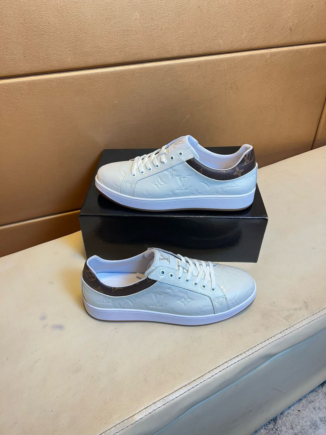 Louis Vuitton men shoes LATA06