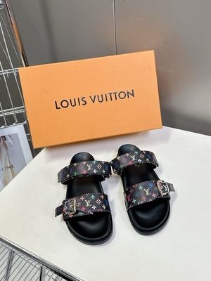 Louis Vuitton women sandals LAOA01