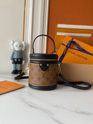 Louis Vuitton women bag LEA98