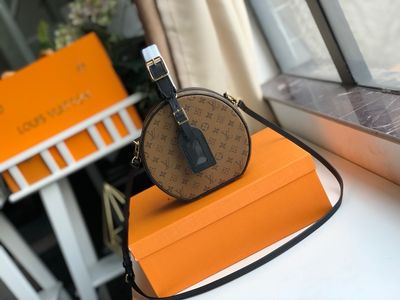 Louis Vuitton women bag LEA99