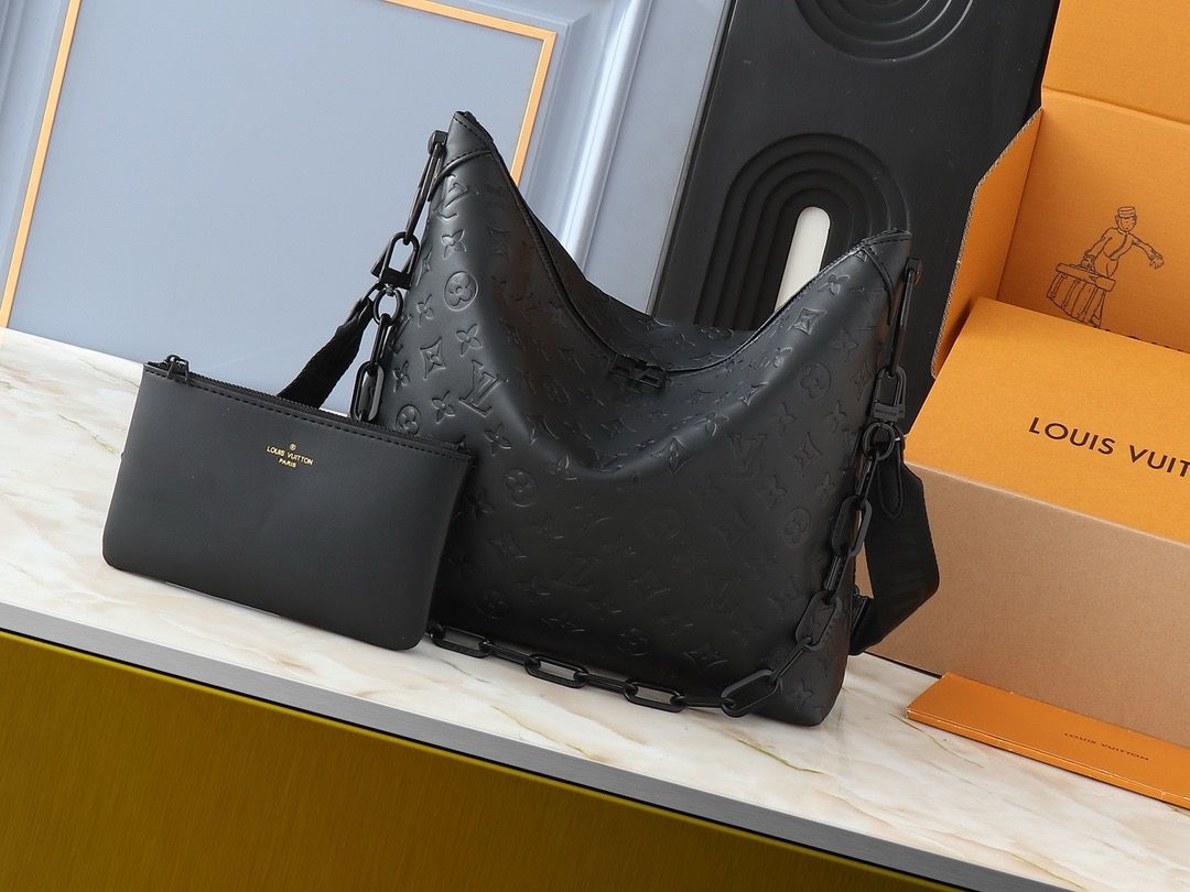 Louis Vuitton women bag LEA101