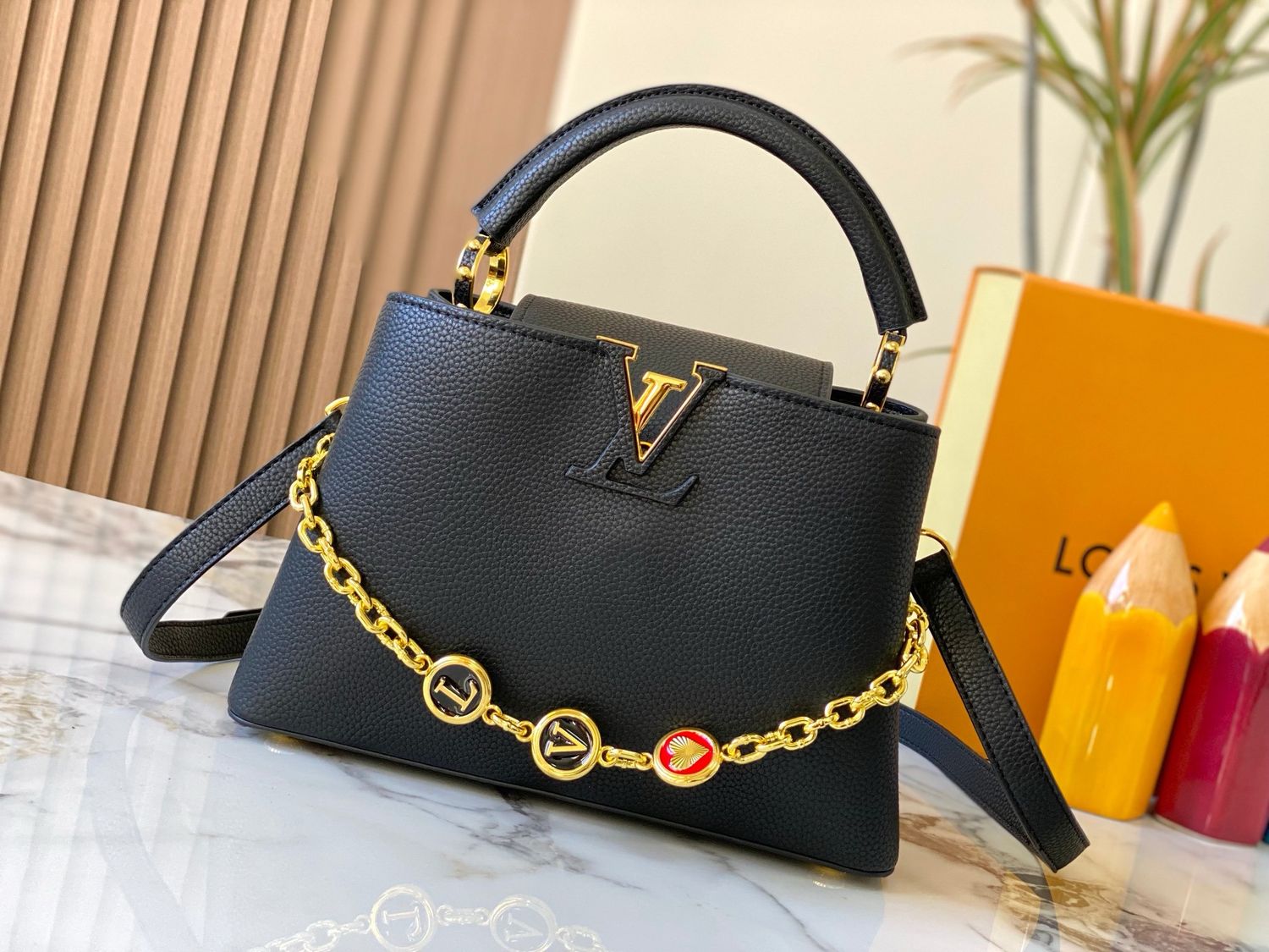 Louis Vuitton women bag LEA127