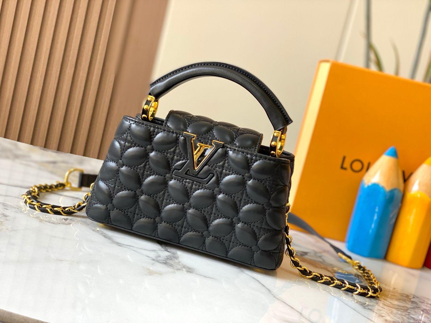 Louis Vuitton women bag LEA138