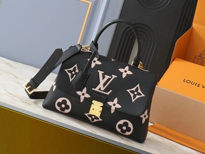 Louis Vuitton women bag LEA139