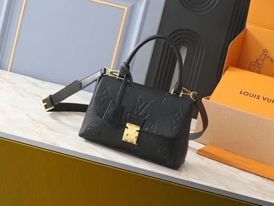 Louis Vuitton women bag LEA142