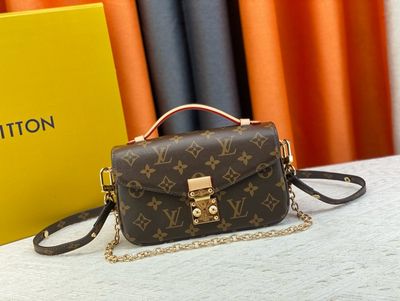 Louis Vuitton women bag LEA146
