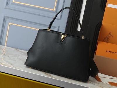 Louis Vuitton women bag LEA152