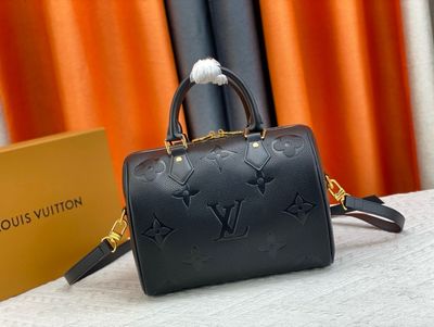 Louis Vuitton women bag LEA159
