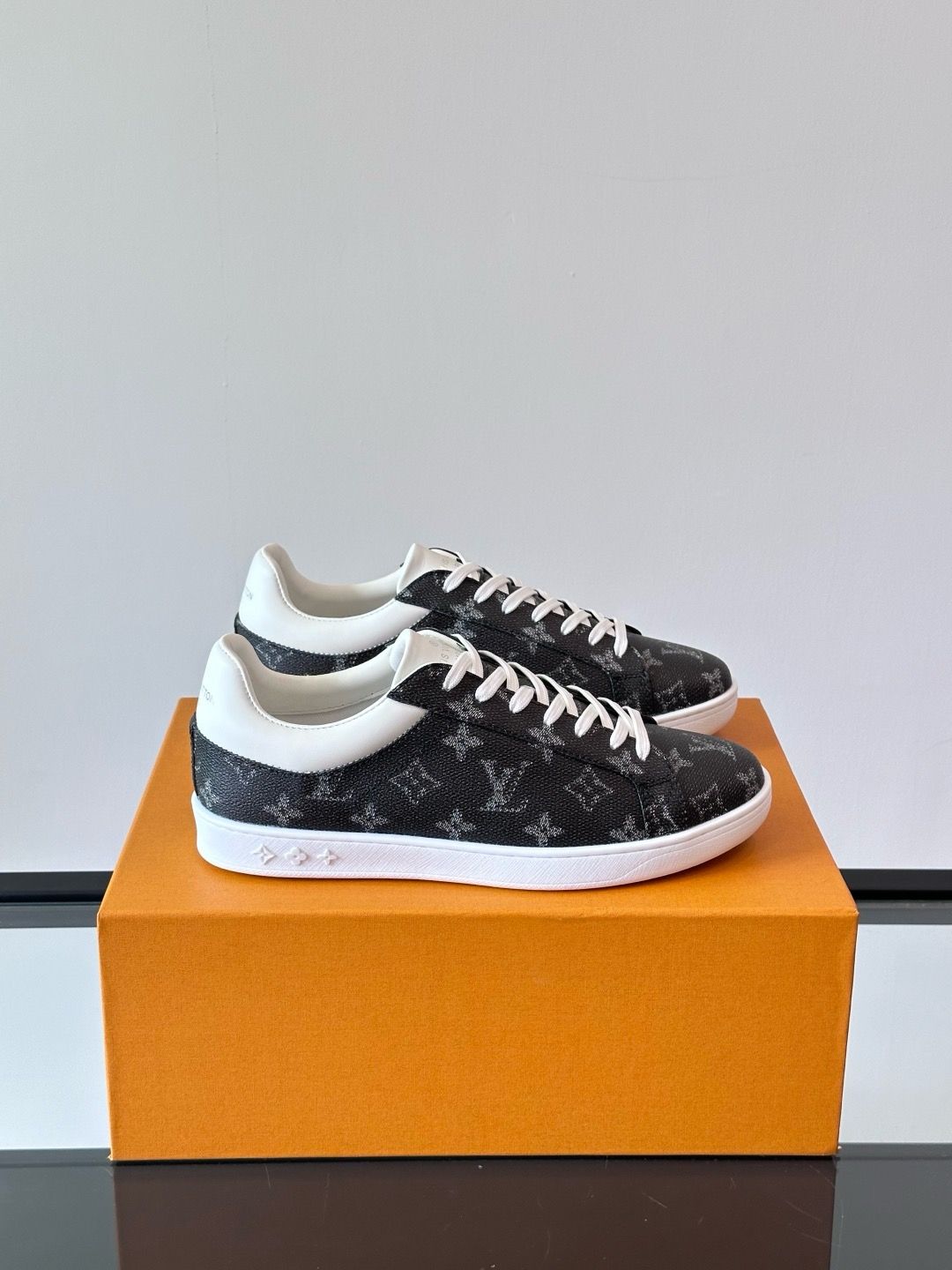 Louis Vuitton men shoes LATA16