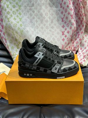 Louis Vuitton men shoes LATA21