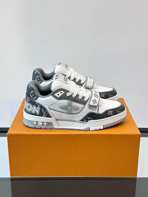 Louis Vuitton men shoes LATA28