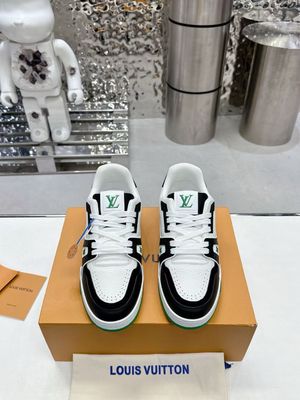 Louis Vuitton men shoes LATA32