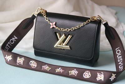 Louis Vuitton women bag LEA172