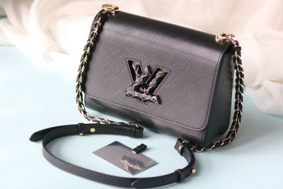 Louis Vuitton women bag LEA173