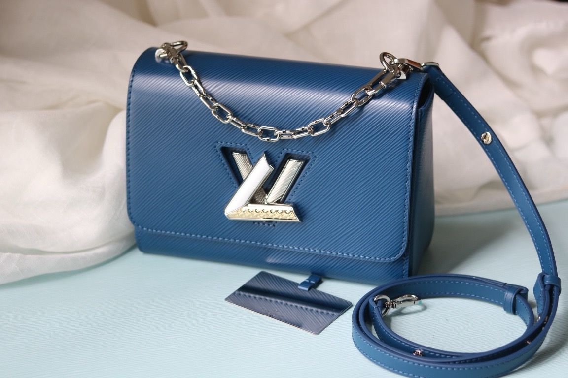 Louis Vuitton women bag LEA178