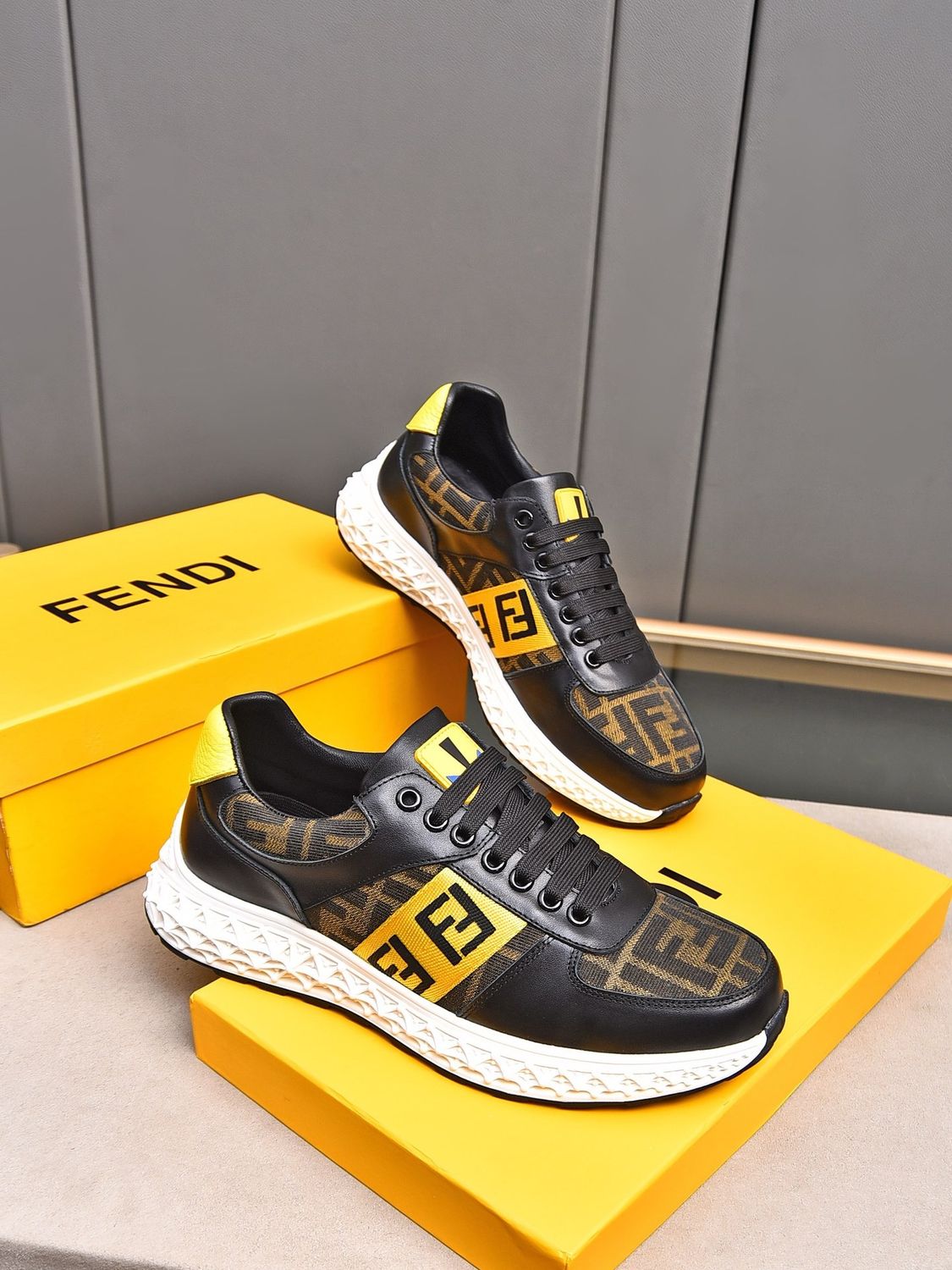 Fendi men shoes FADA15