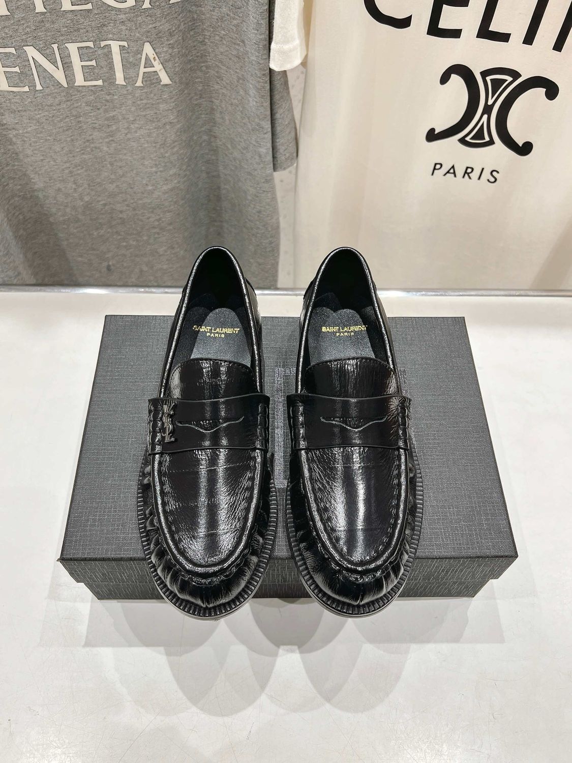 Yves Saint Laurent women shoes YASA01