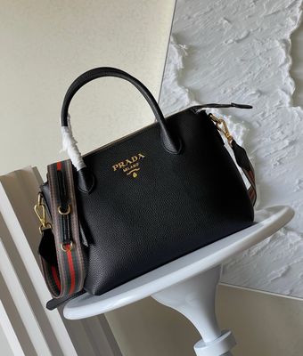 Prada women bag PEA67