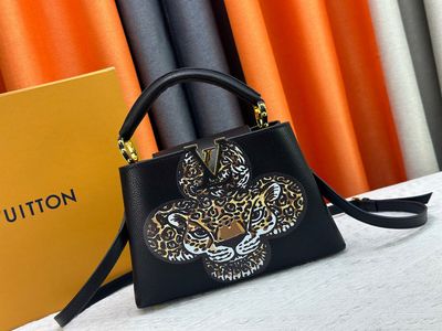 Louis Vuitton women bag LEB07