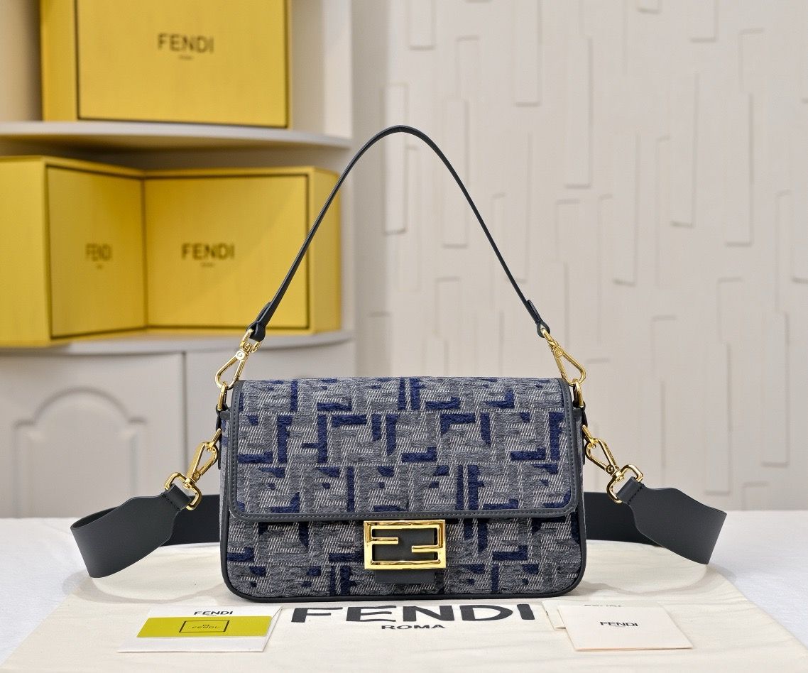 Fendi women bag FEB20