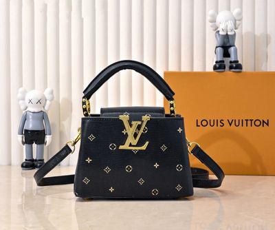 Louis Vuitton women bag LEB23