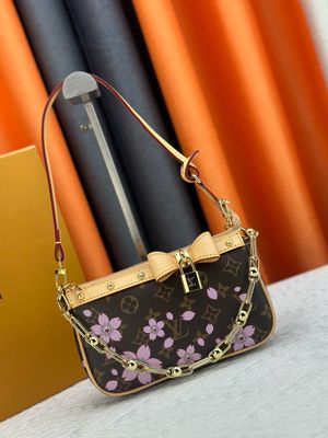 Louis Vuitton women bag LEB34