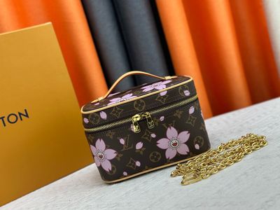 Louis Vuitton women bag LEB38