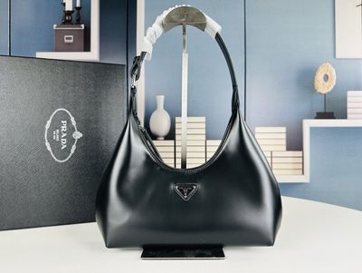 Prada women bag PEB25