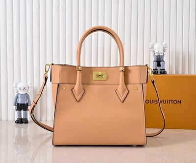 Louis Vuitton women bag LEB43