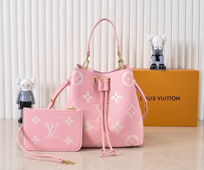 Louis Vuitton women bag LEB47