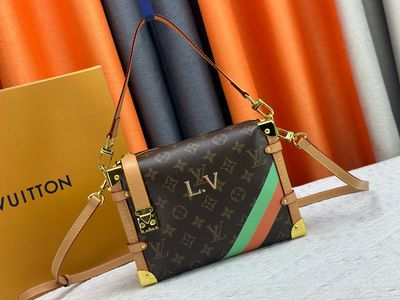 Louis Vuitton women bag LEC04