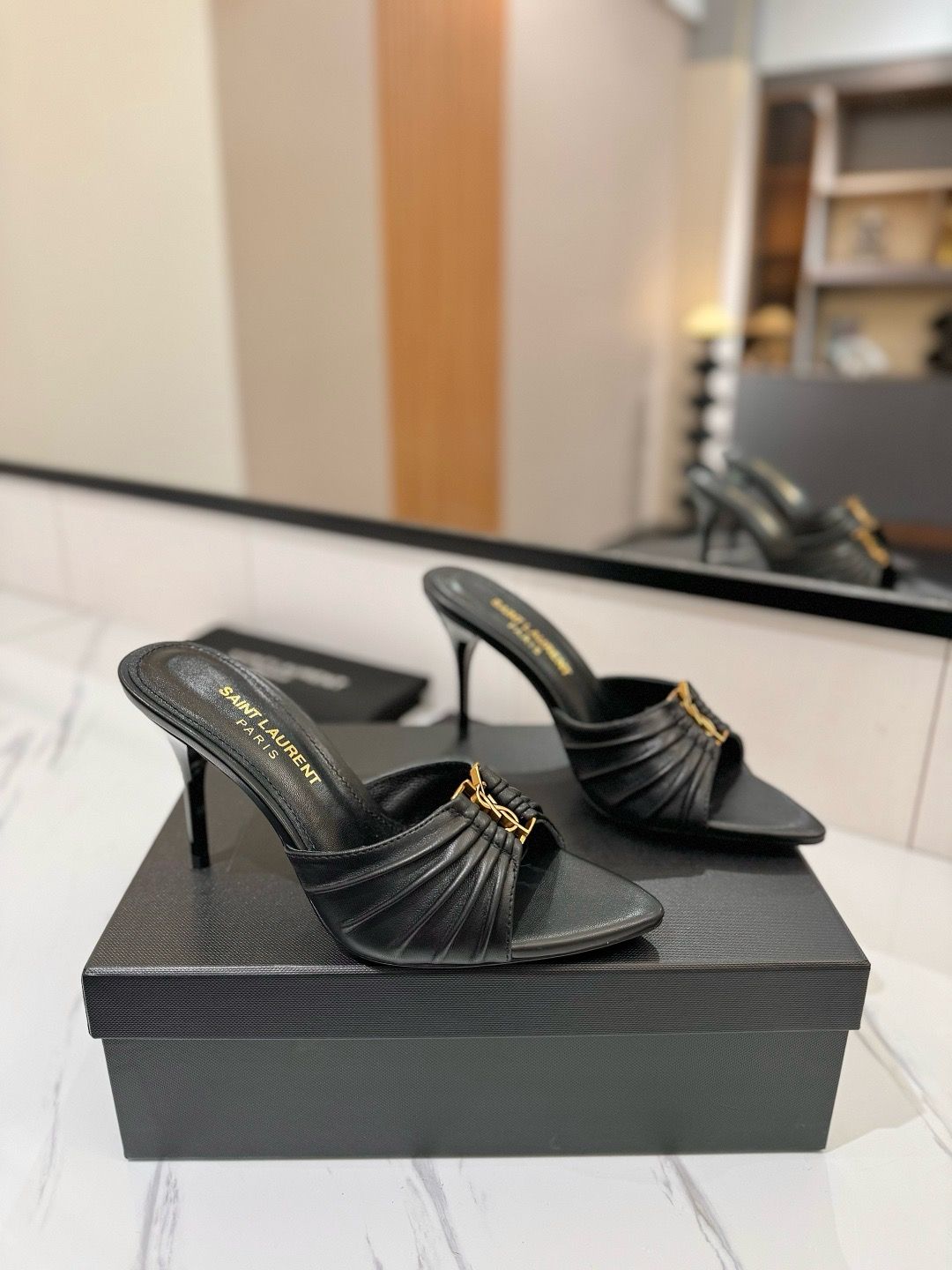 Yves Saint Laurent women sandals YASC05