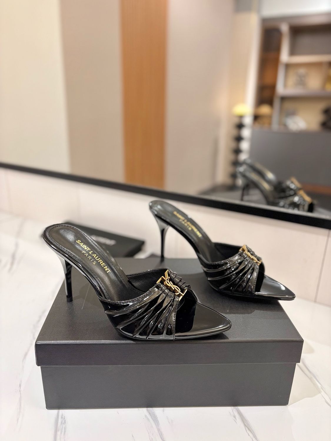 Yves Saint Laurent women sandals YASC04