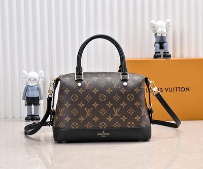 Louis Vuitton women bag LEC17