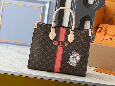 Louis Vuitton women bag LEE02