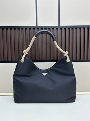 Prada women bag PEE01
