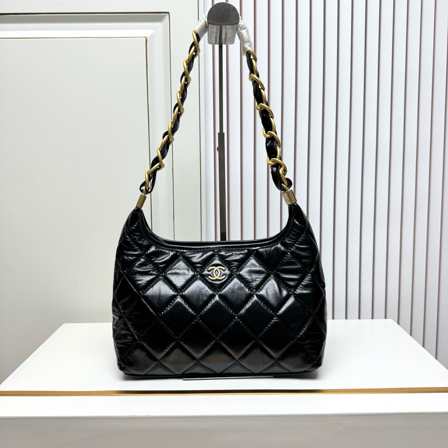 Chanel women bag CAH06