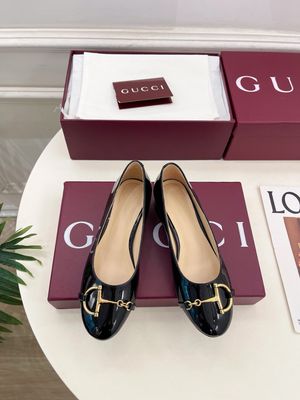 Gucci women shoes GAUI01