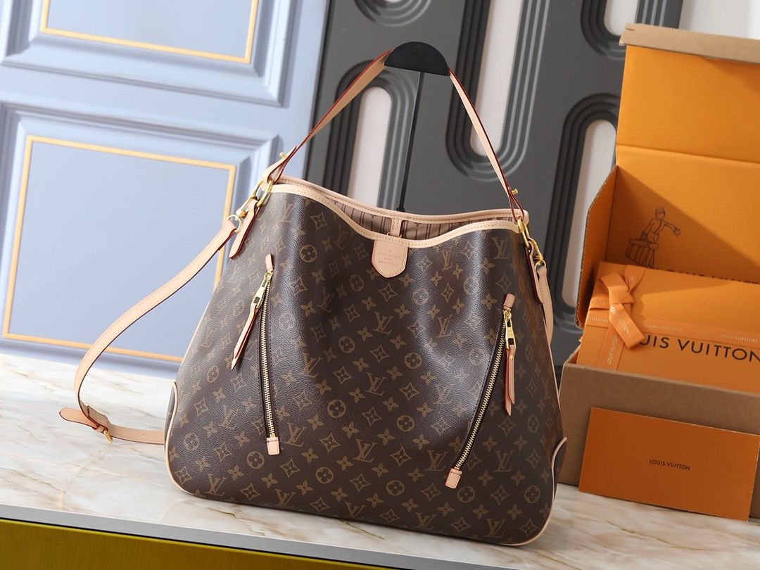 Louis Vuitton women bag LEJ10