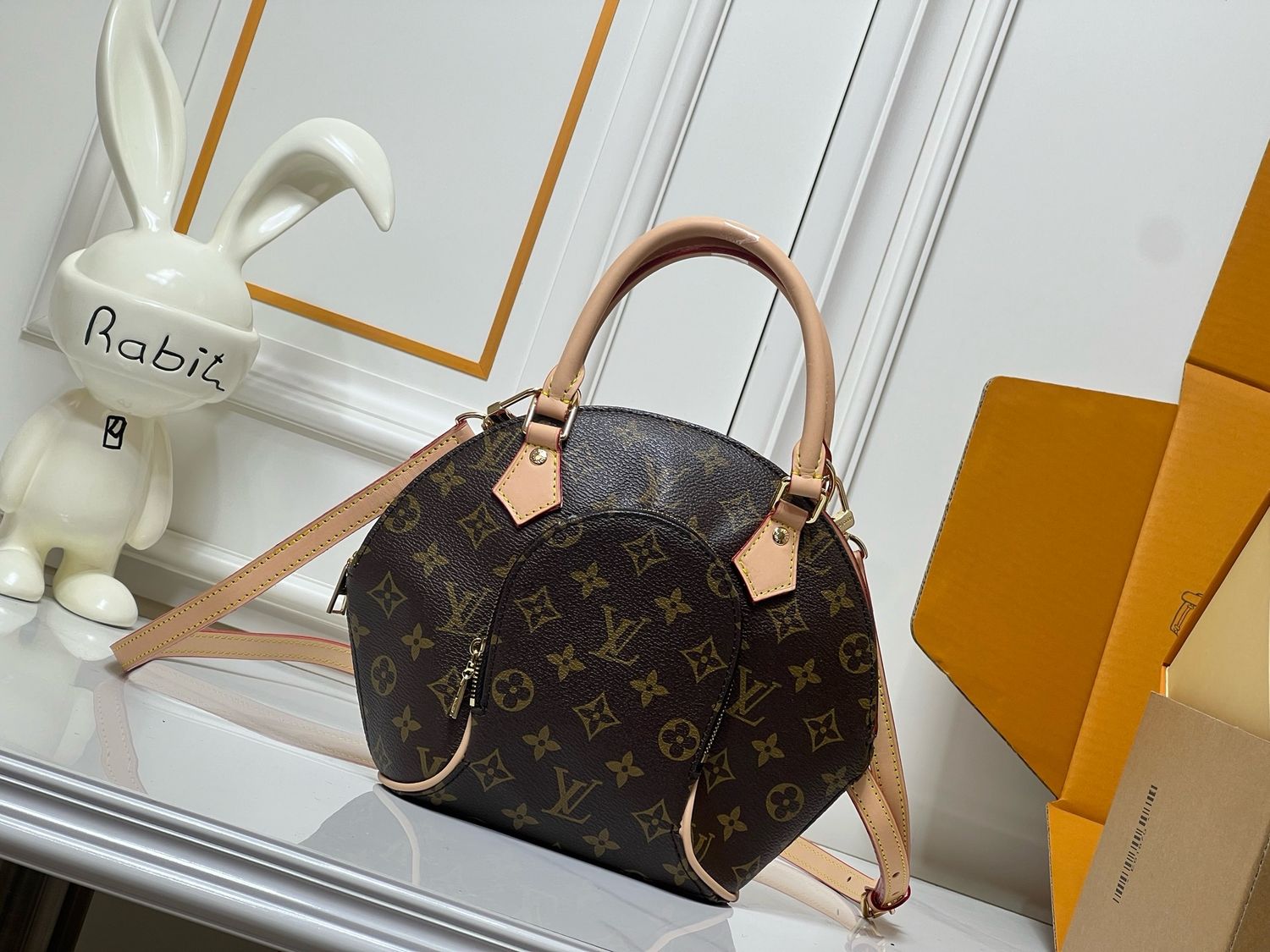 Louis Vuitton women bag LEJ13