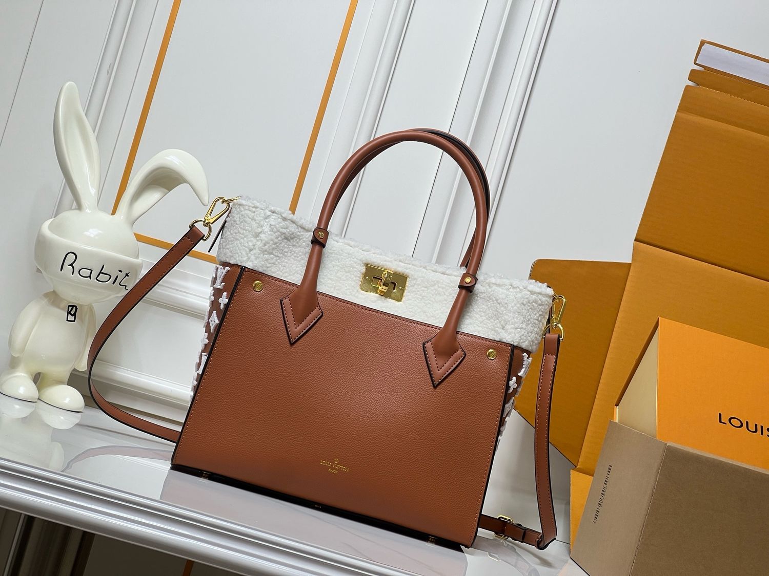 Louis Vuitton women bag LEJ16