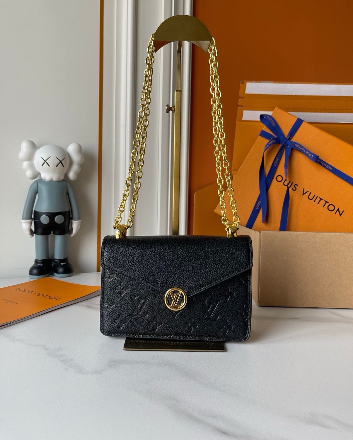 Louis Vuitton women bag LEK01