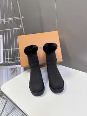 Louis Vuitton women boots LAOK01
