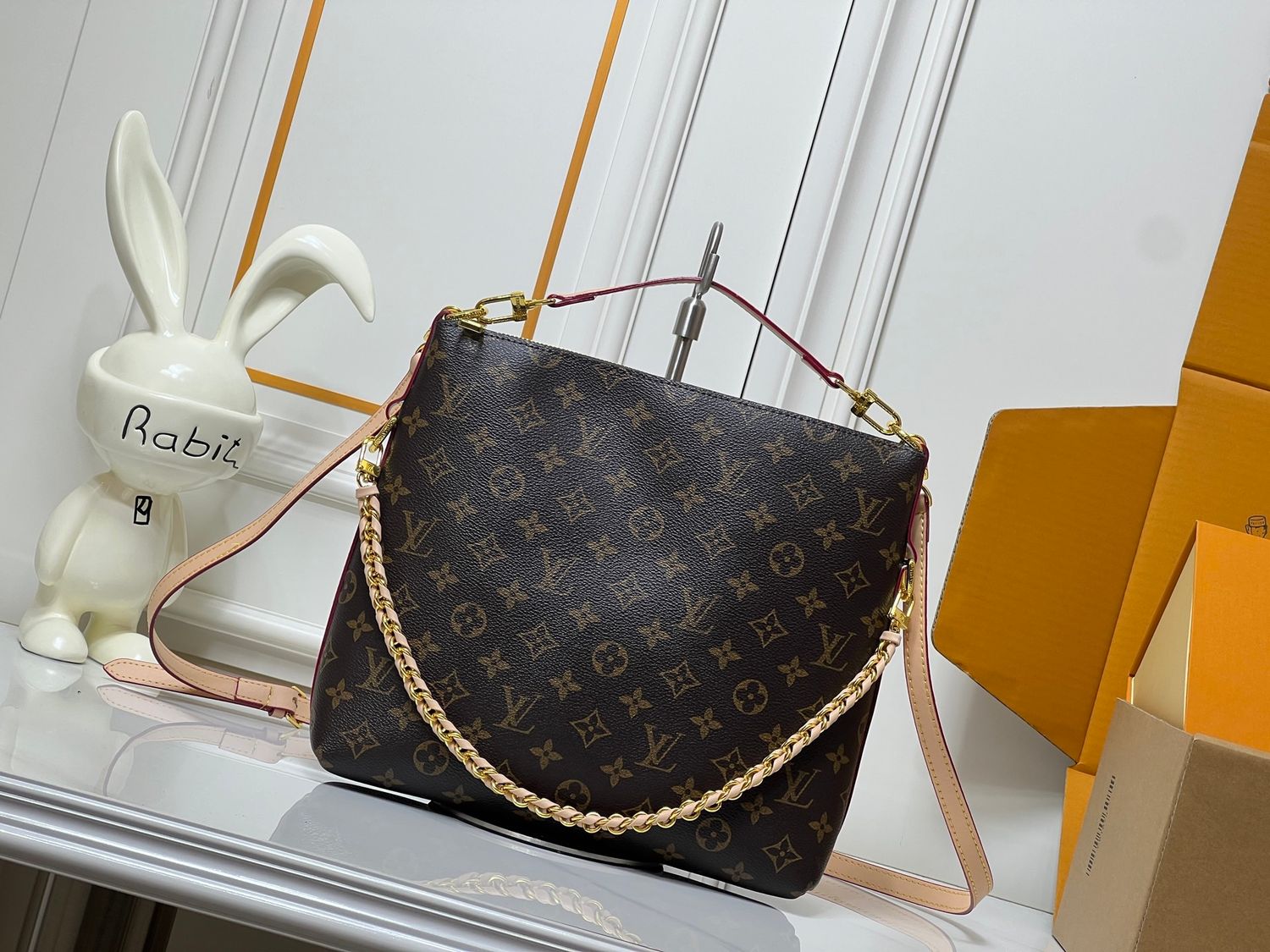 Louis Vuitton women bag LEK11