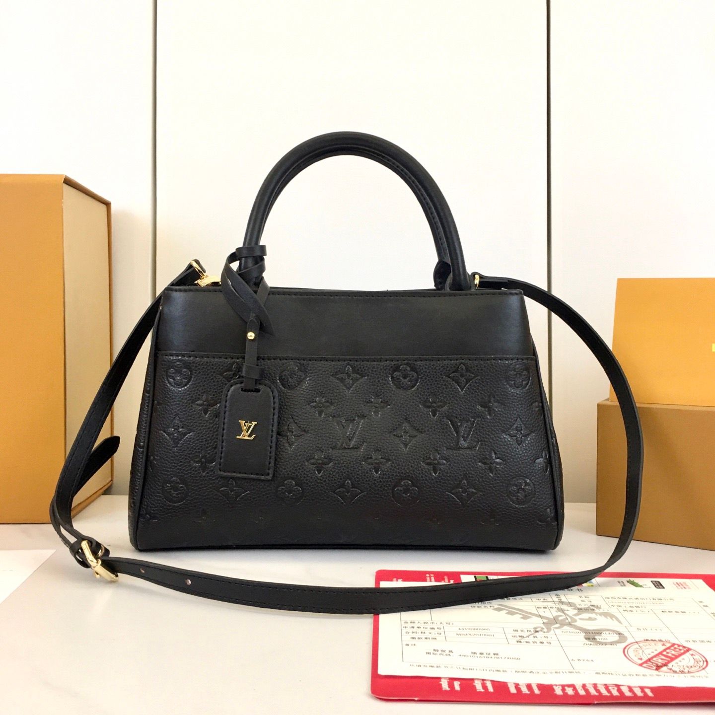 Louis Vuitton women bag LEK10